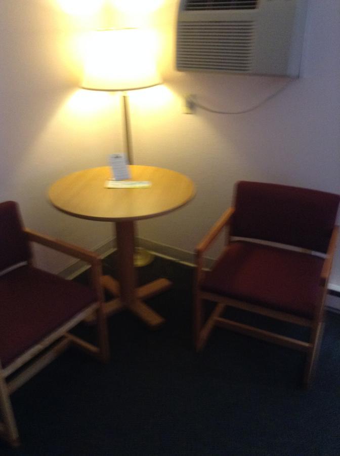 Days Inn By Wyndham Mason City Εξωτερικό φωτογραφία